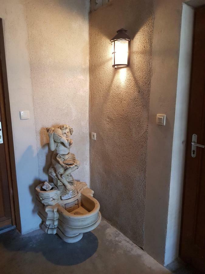 Gite Micha Saint-Lothain Екстер'єр фото